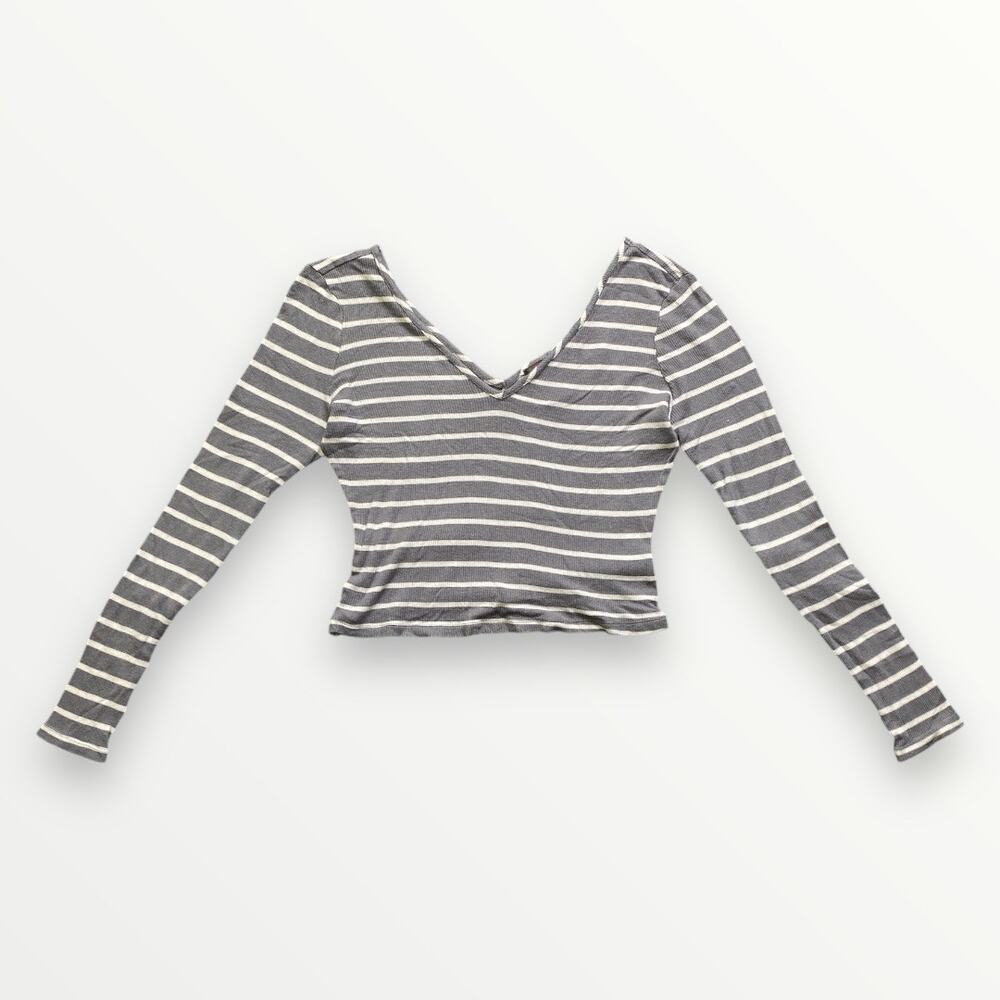 So Sik Women’s Cropped Knit Striped Top Gray Size Medium